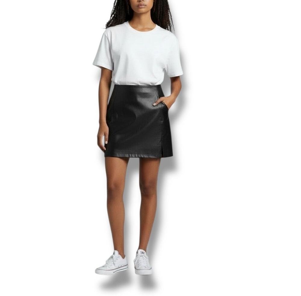 Lulus faux leather lined mini skirt size Medium